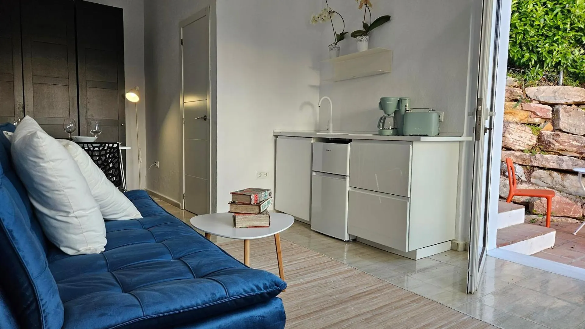 Studio Buenavista - 5 Minute Drive To The Beach - Stunning Sunset Benalmadena Spain