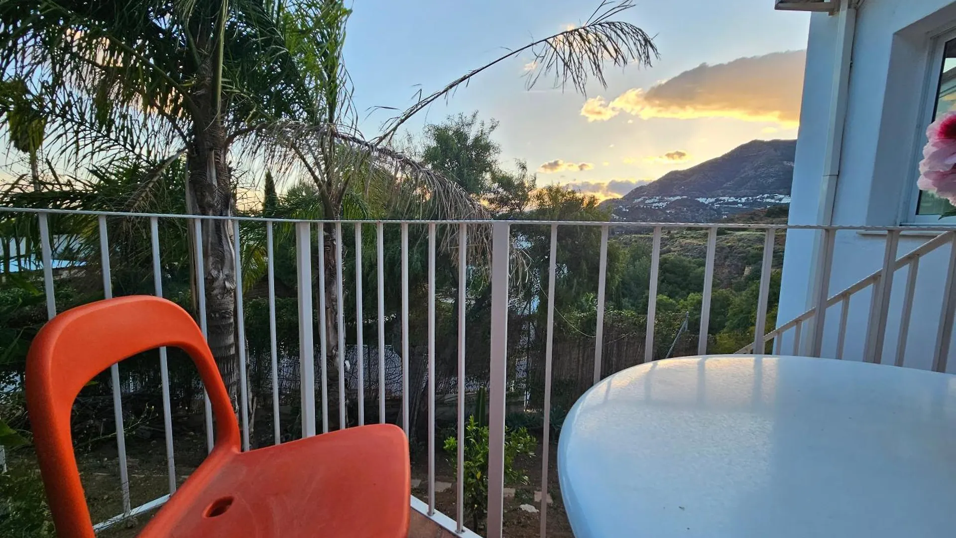 Apartment Studio Buenavista - 5 Minute Drive To The Beach - Stunning Sunset Benalmadena